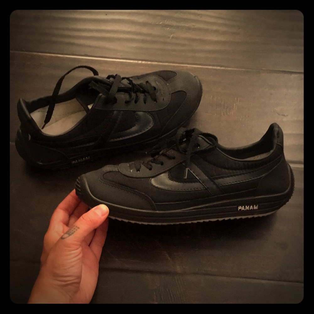 PANAMS unisex tennis shoes. Size MX 27 / US 10